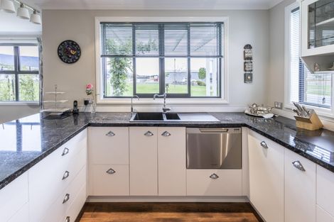 Photo of property in 1 Ash Lane, Cromwell, 9310