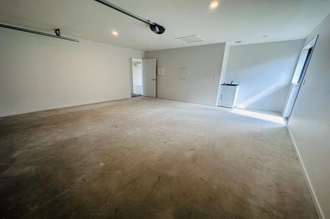 Photo of property in 32 Eileen Way, Rolleston, 7615