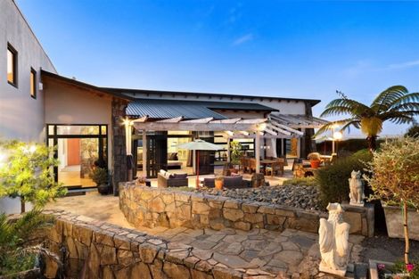 Photo of property in 288 Maxted Road, Bombay, Drury, 2579