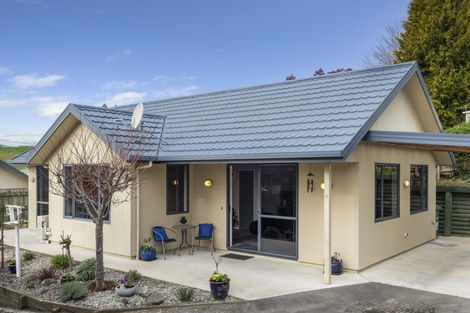 Photo of property in 24b Solway Street, Holmes Hill, Oamaru, 9401