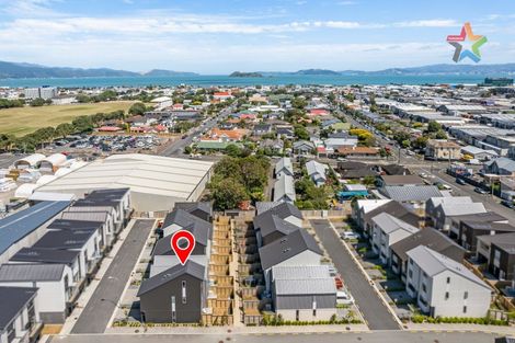 Photo of property in 32 John Street, Stokes Valley, Lower Hutt, 5019