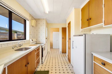 Photo of property in 19 Roskilda Crescent, Taradale, Napier, 4112