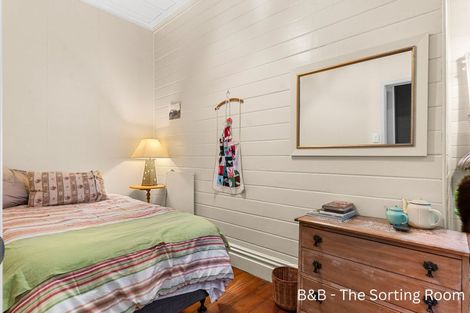 Photo of property in Saddlery Cottage, 3245 Paparoa-oakleigh Road, Paparoa, 0571