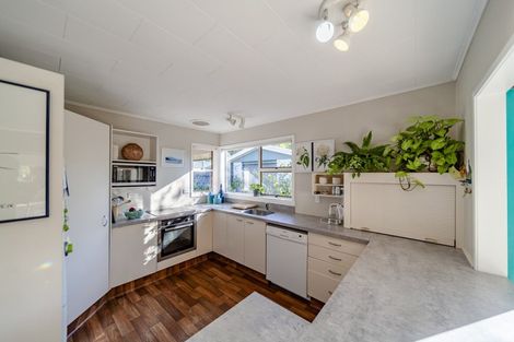 Photo of property in 74 Greenwood Road, Havelock North, 4130