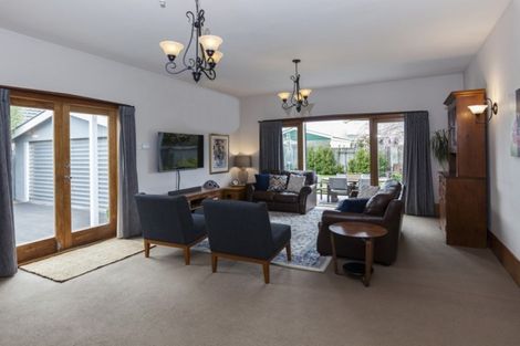 Photo of property in 32 Windermere Road, Papanui, Christchurch, 8053