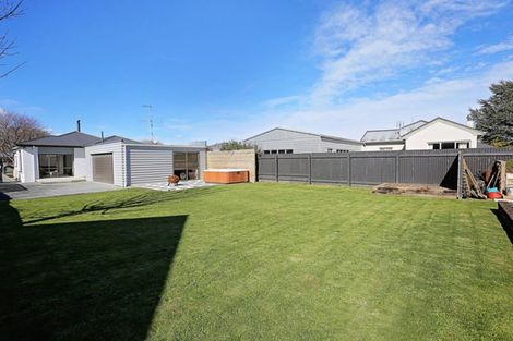 Photo of property in 28 Salford Street, Windsor, Invercargill, 9810