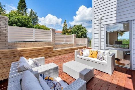 Photo of property in 64 Channel View Road, Campbells Bay, Auckland, 0630