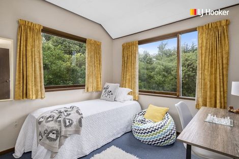 Photo of property in 122 Larnach Road, Vauxhall, Dunedin, 9013