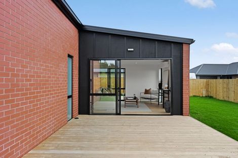 Photo of property in 20 Oneone Street, Cambridge, 3493