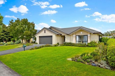 Photo of property in 58 Hillwell Drive, Henderson, Auckland, 0612