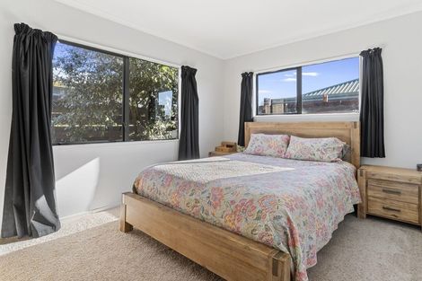 Photo of property in 8b College Place, Poike, Tauranga, 3112