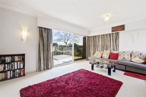 Photo of property in 124 Tiraumea Drive, Pakuranga, Auckland, 2010