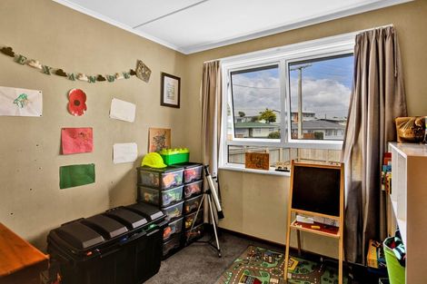 Photo of property in 5 Belair Avenue, Blagdon, New Plymouth, 4310