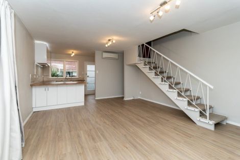 Photo of property in 1/11 Division Street, Riccarton, Christchurch, 8041