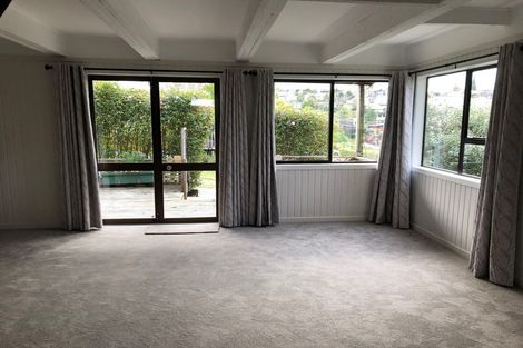 Photo of property in 1/17 Weldene Avenue, Glenfield, Auckland, 0629