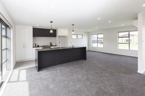 Photo of property in 10 Ciaran Close, Broomfield, Christchurch, 8042