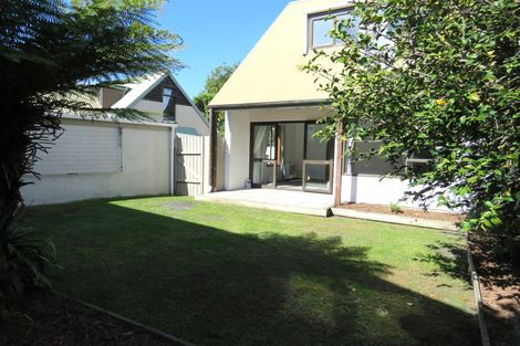 Photo of property in 2/125 Champion Street, Edgeware, Christchurch, 8013