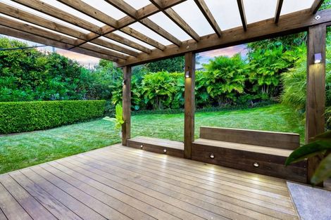 Photo of property in 1/6 Hythe Terrace, Mairangi Bay, Auckland, 0630