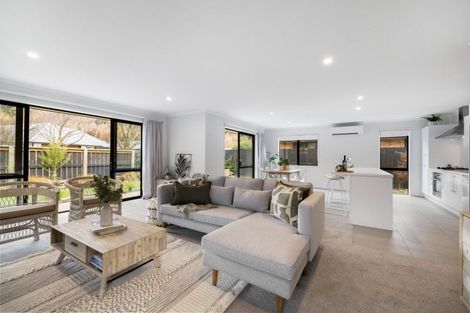 Photo of property in 2 Sew Hoy Lane, Arthurs Point, Queenstown, 9371