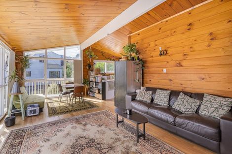 Photo of property in 15 Rabbit Way, Whitianga, 3510