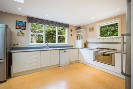 Photo of property in 3 Glentui Grove, Khandallah, Wellington, 6035