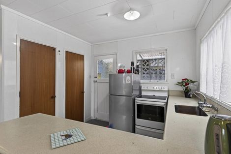 Photo of property in 85 Fulford Street, New Plymouth, 4310