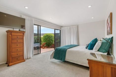 Photo of property in 2 Gillard Place, Eastern Beach, Auckland, 2012