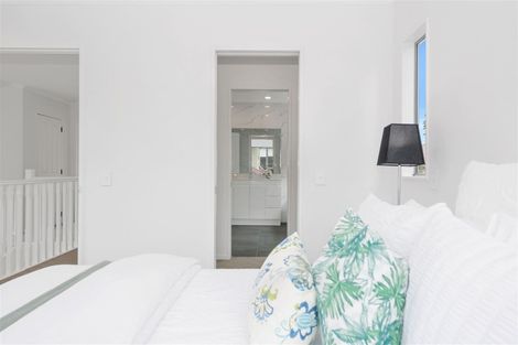 Photo of property in 2/10 Casabella Court, Northpark, Auckland, 2013