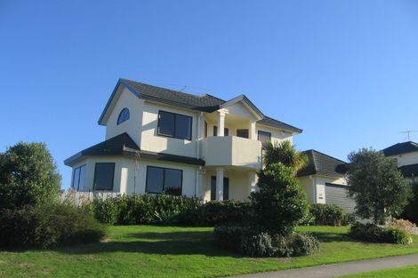 Photo of property in 58 Joseph Banks Drive, Whitby, Porirua, 5024