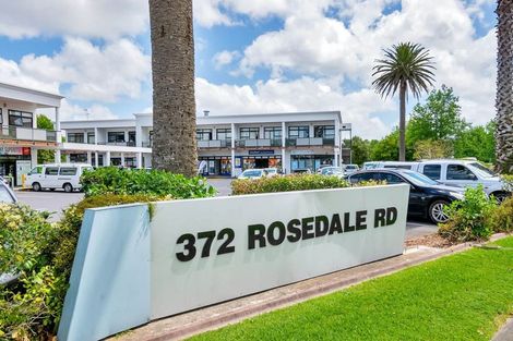 Photo of property in 5/372 Rosedale Road, Rosedale, Auckland, 0632