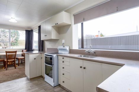 Photo of property in 39 Queen Street, Pareora, 7912