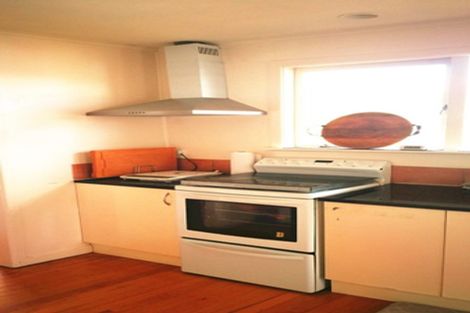 Photo of property in 38 Lyttelton Avenue, Forrest Hill, Auckland, 0620