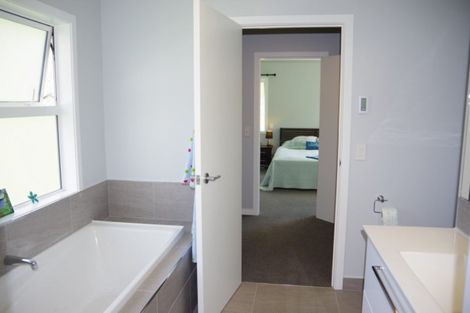 Photo of property in 30 Hurunui Lane, Kinloch, Taupo, 3377