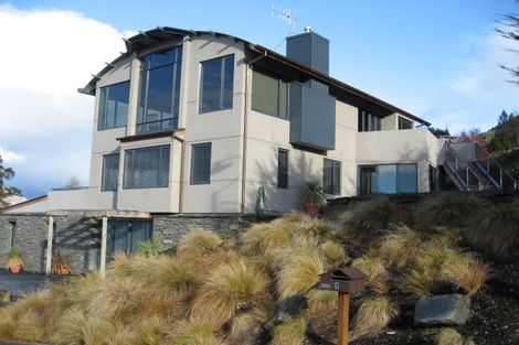 Photo of property in 1-3/1 Matakauri Place, Fernhill, Queenstown, 9300