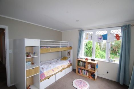 Photo of property in 38 Homewood Avenue, Karori, Wellington, 6012