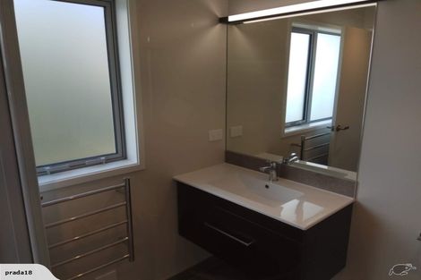 Photo of property in 10 Ridgeview Close, Red Beach, 0932