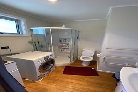 Photo of property in 169a Newlands Road, Newlands, Wellington, 6037