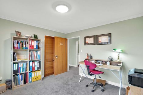 Photo of property in 61 Eastwood Rise, Waimairi Beach, Christchurch, 8083