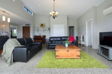 Photo of property in 14 Vantage Place, Omokoroa, 3114