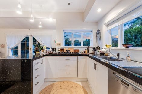 Photo of property in 20 Colin Grove, Hutt Central, Lower Hutt, 5010