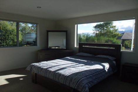 Photo of property in 17 Moraine Place, Lake Hawea, Wanaka, 9382