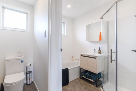 Photo of property in 1/35 Taikata Road, Te Atatu Peninsula, Auckland, 0610