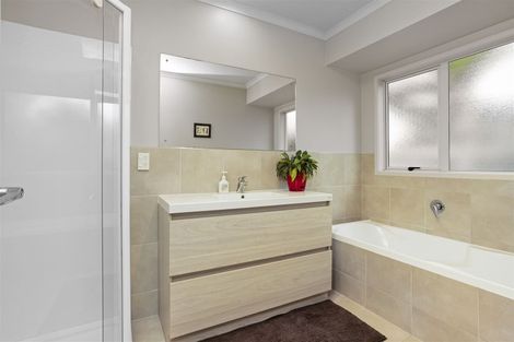 Photo of property in 62 Intrepid Crescent, Beachlands, Auckland, 2018