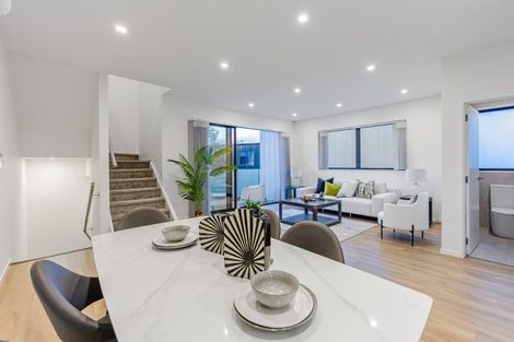 Photo of property in 4/258 Lake Road, Hauraki, Auckland, 0622