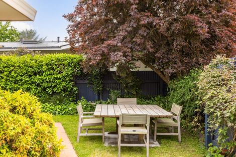 Photo of property in 8 Lucknow Road, Havelock North, 4130