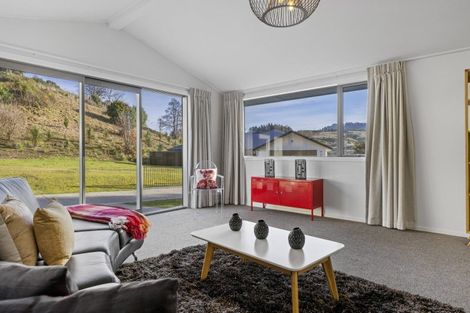 Photo of property in 2 Rose Drive, Concord, Dunedin, 9018