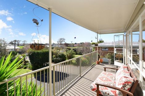 Photo of property in 17 Hinton Avenue, Forest Lake, Hamilton, 3200