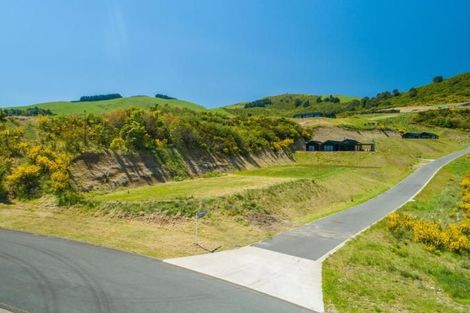 Photo of property in 1 Sparrowhawk Way, Kinloch, Taupo, 3377