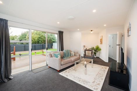 Photo of property in 12 Capri Place, Awapuni, Palmerston North, 4412