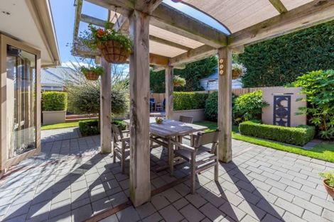 Photo of property in 32 Sovereign Gardens, Halswell, Christchurch, 8025